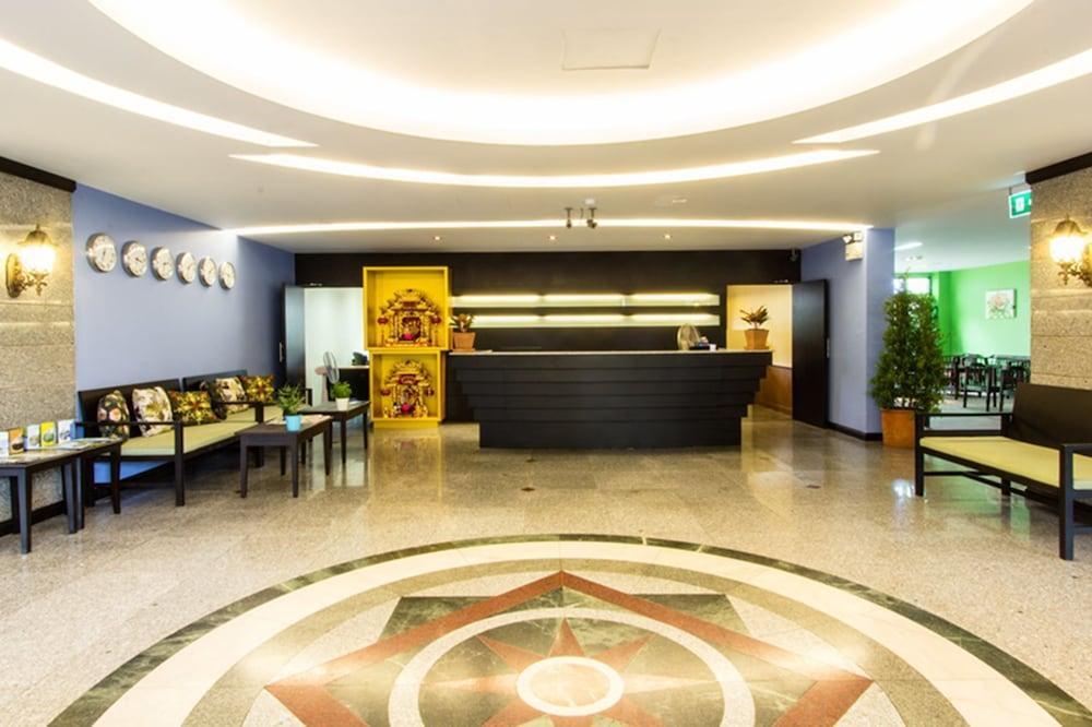 All Together Suite Hotel Бангкок Экстерьер фото